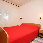 Apartments By The Sea Viganj, Peljesac - 633 *
